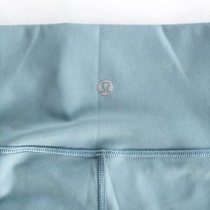 Lululemon leggings size 4
